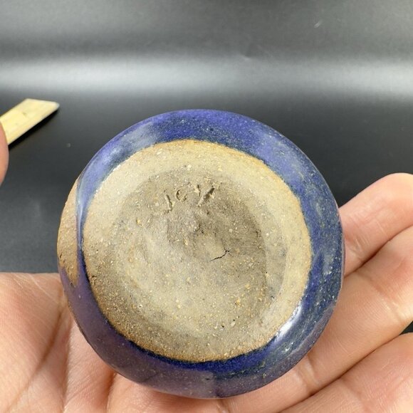 Vintage Primitive Style Hand Made Miniature Bud Vase Vessel Hand Carved Blue VTG - Picture 7 of 11